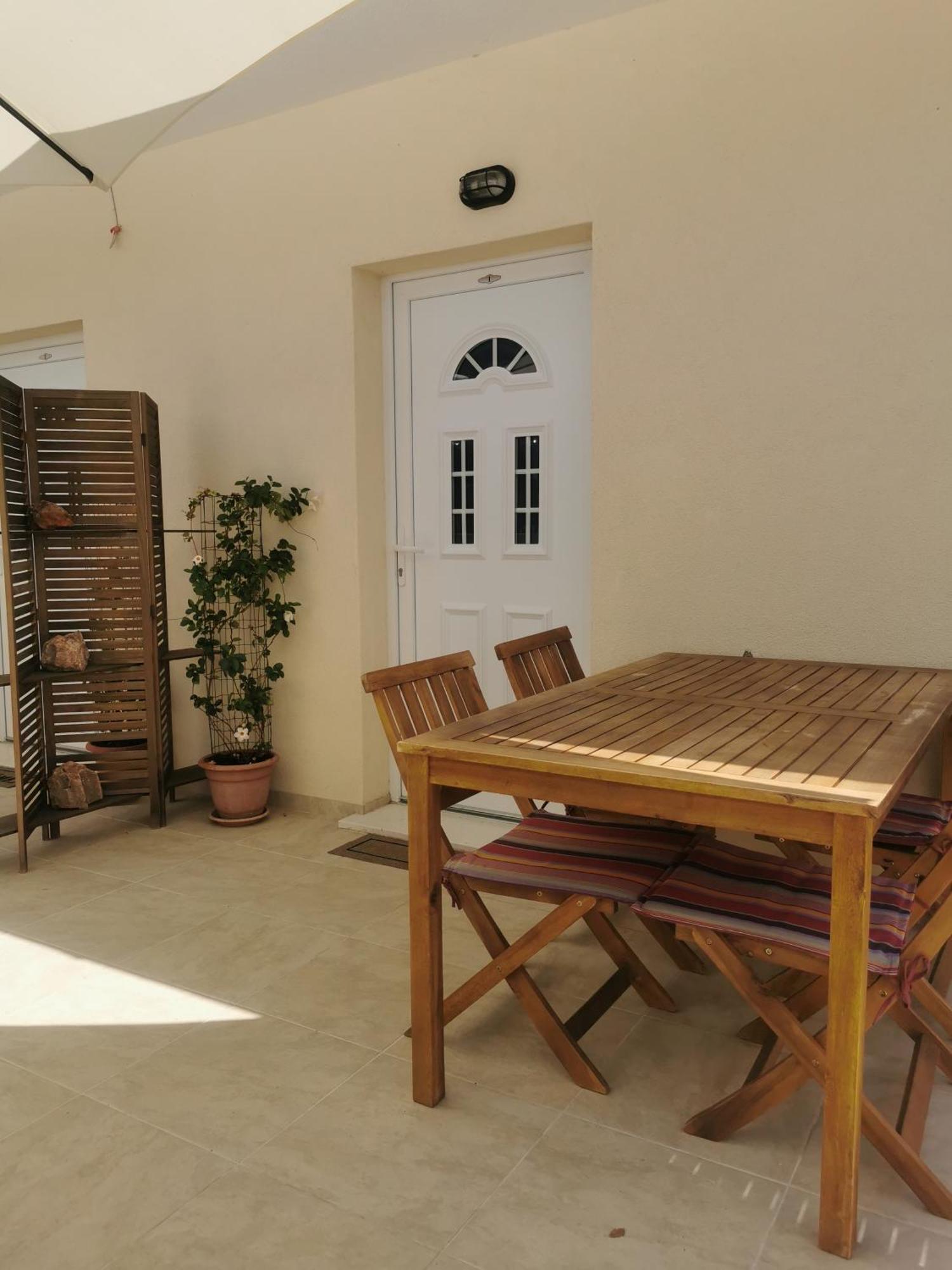 Apartmani Kronjac Милна Экстерьер фото